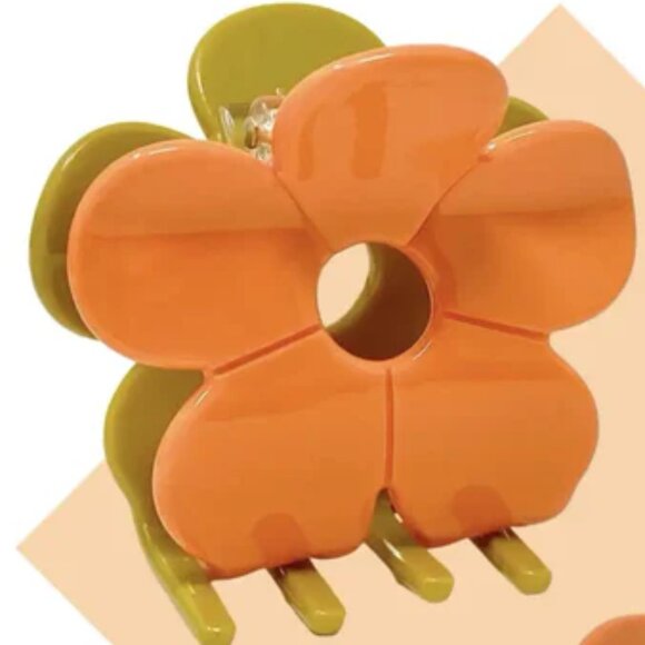 NWT Cleo Daisy Colorblock Orange and Tan Hair Claw Clip - Picture 2 of 5
